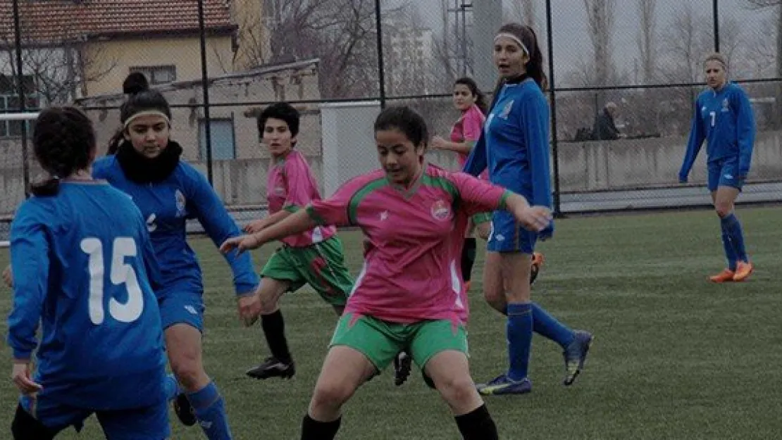 Kayseri Gençlerbirliği-Isparta 32 Gençlik: 2-0