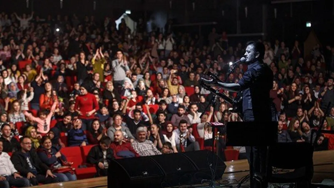 Orhan Ölmez'den muhteşem konser