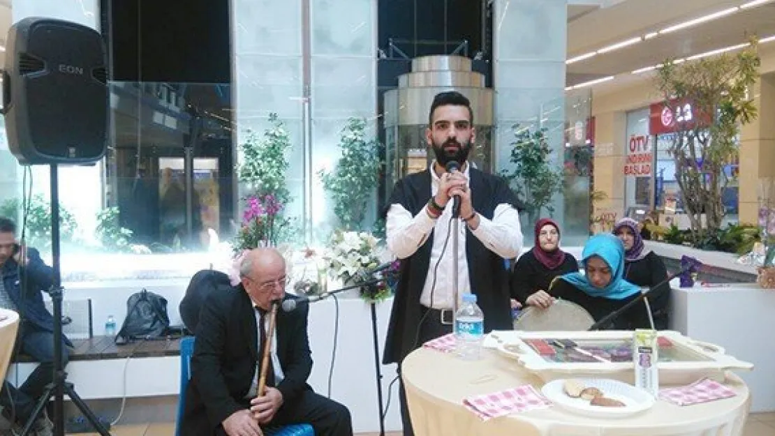 Gülistan gönüllerin pasını siliyor