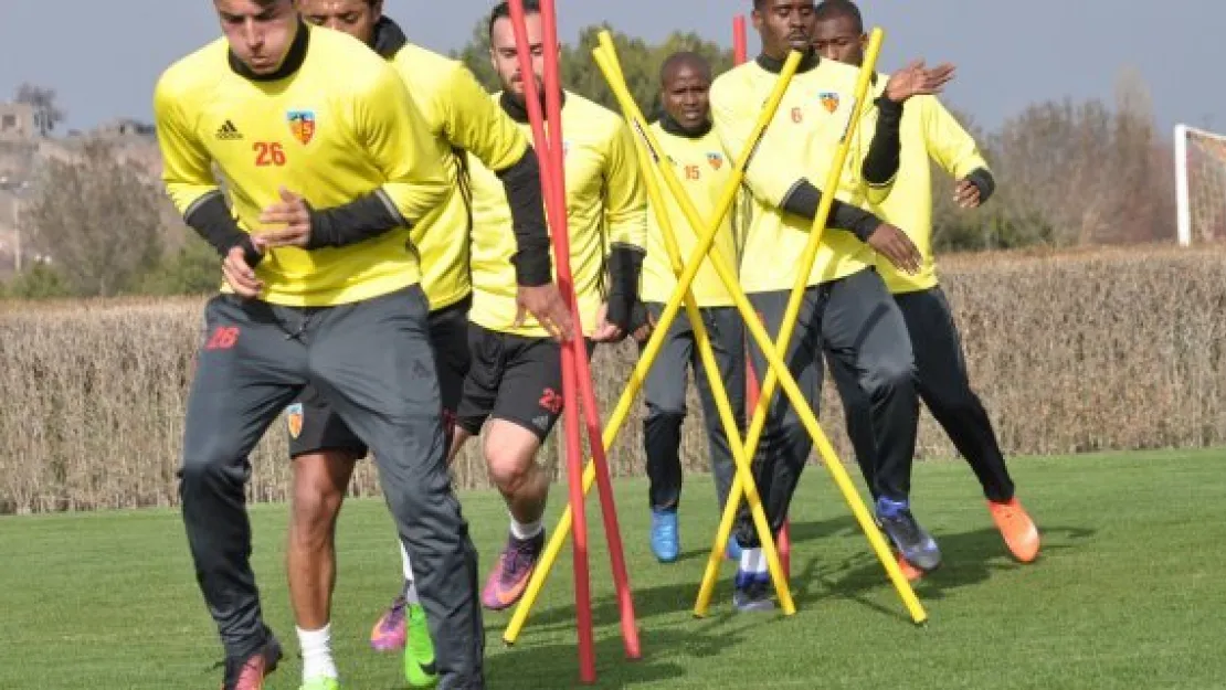 Kayserispor'da 1 yenilgi 4 kayıp! 