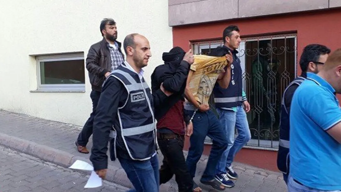 Oto fareleri yakalandı