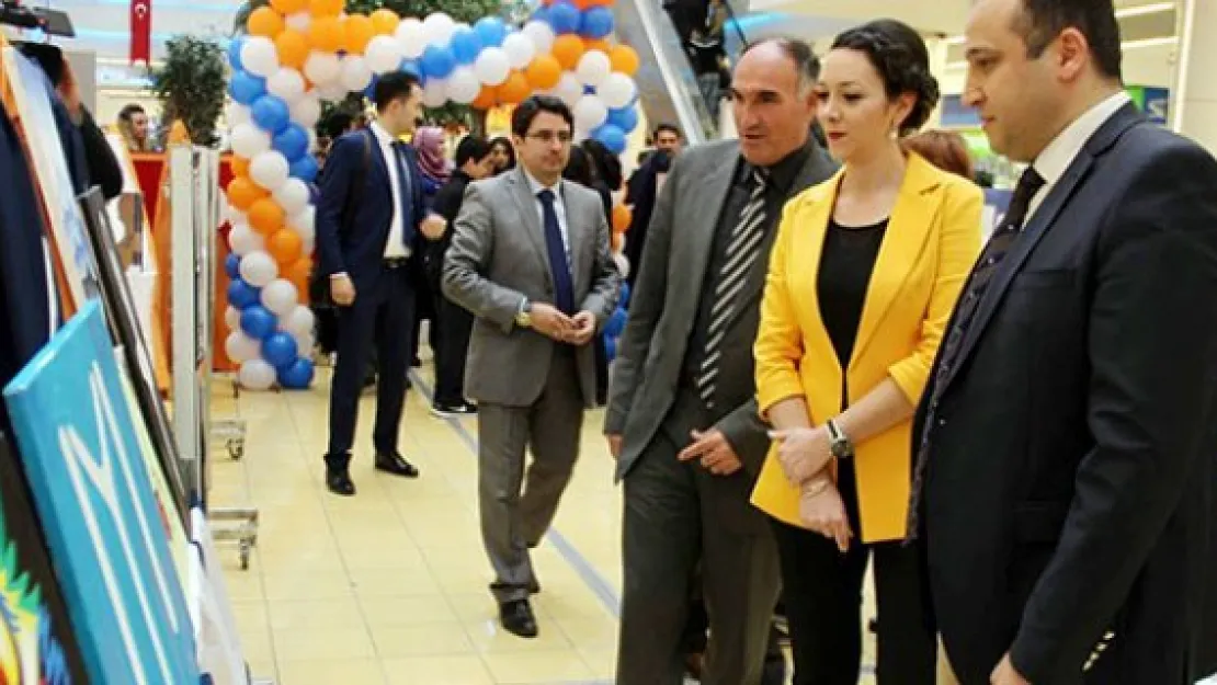 Tekden Koleji öğrencileri eserlerini sergiledi