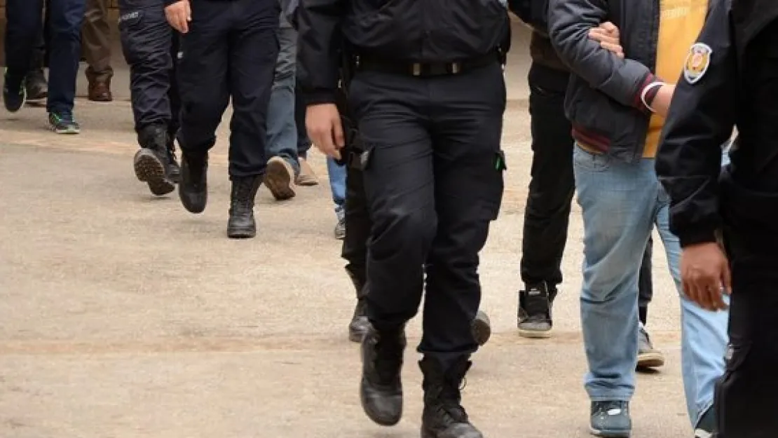Bir haftada FETÖ'den 2331 kişi gözaltına alındı