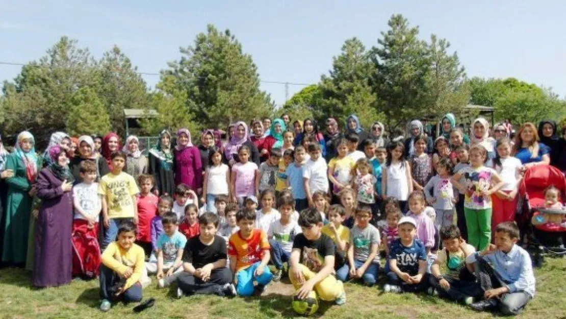 Hikmet Çocuk Kulübü 10. yılını tamamladı