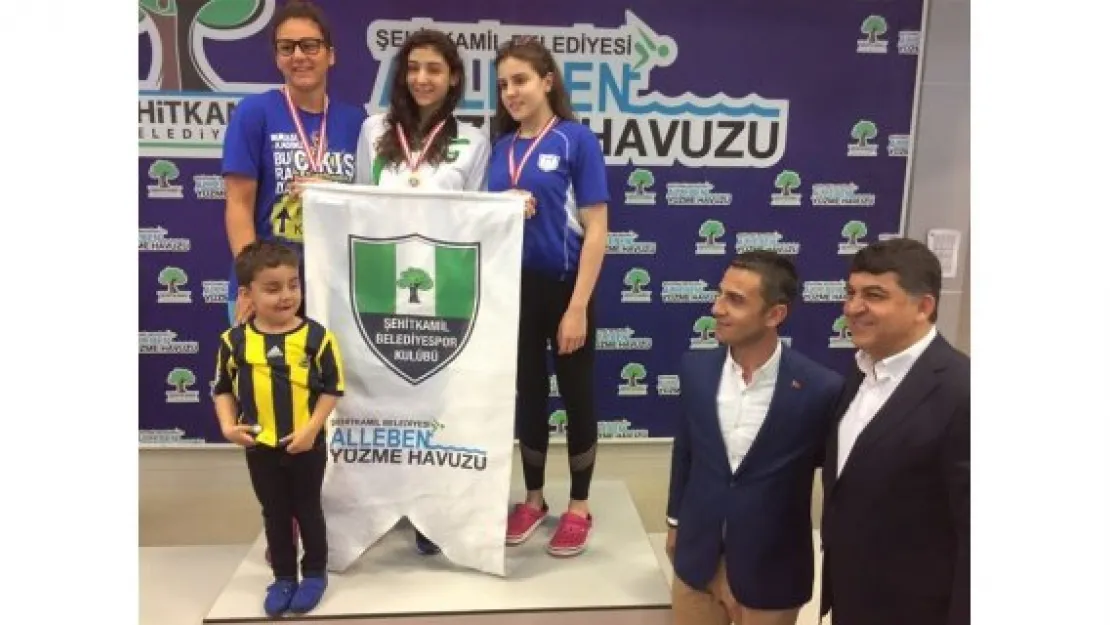 Kayserili sporcuları madalyaları topladı 