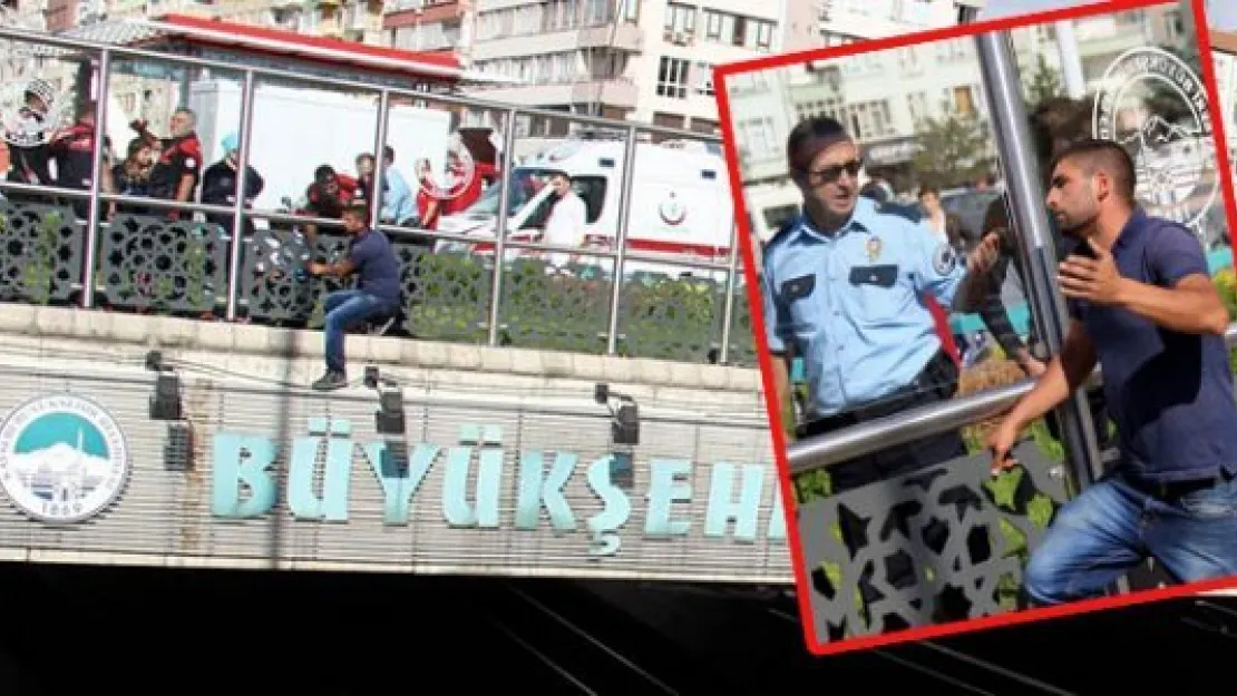 İntihar için üst geçide çıktı, polis ikna etti