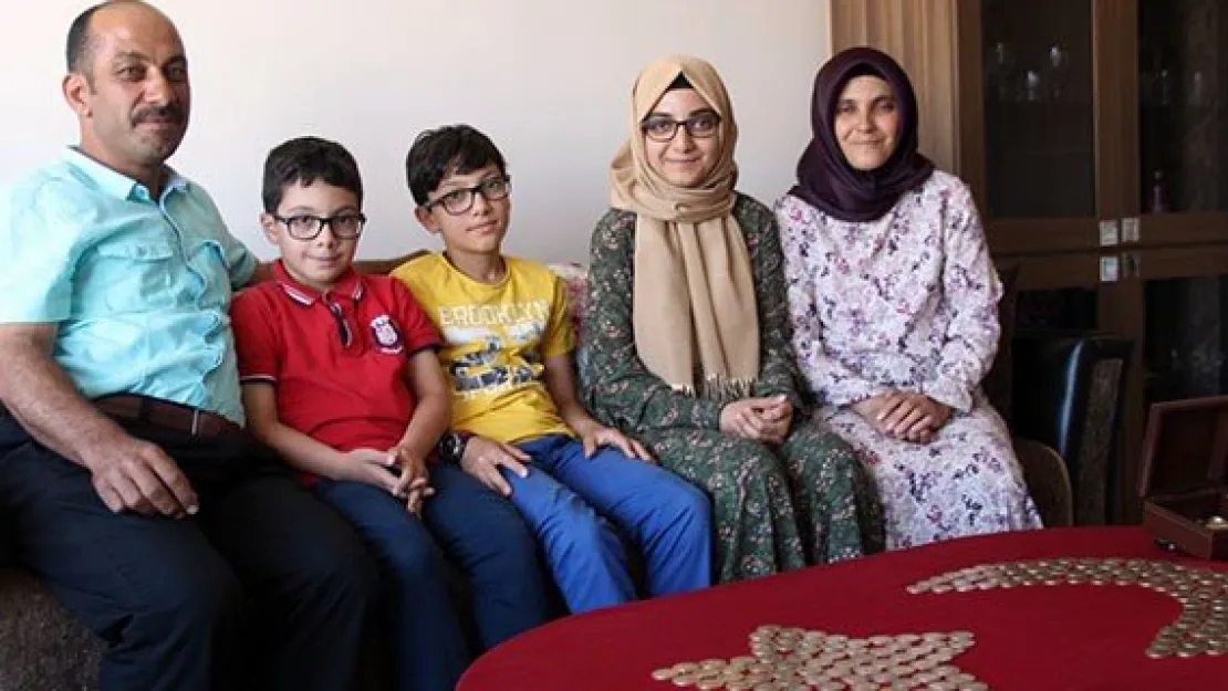 Darbeyi unutturmamak için 15 Temmuz parası biriktirdi
