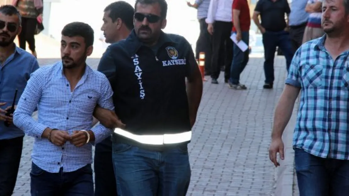 Kayseri'deki cinayetin zanlıları adliyeye sevk edildi