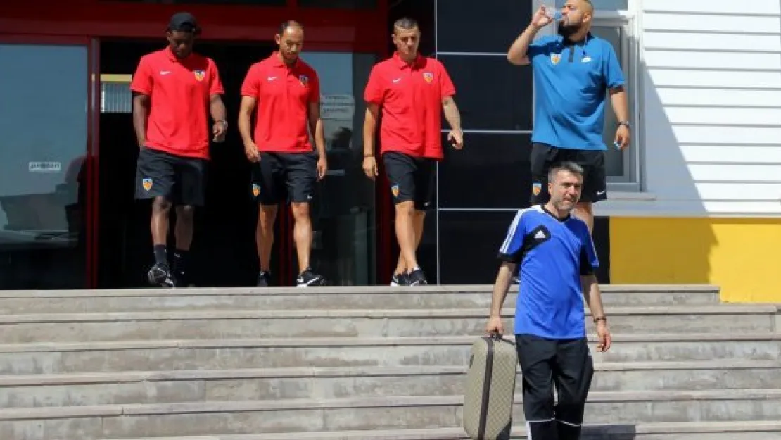 Kayserispor, kamp için Erzurum'a gitti