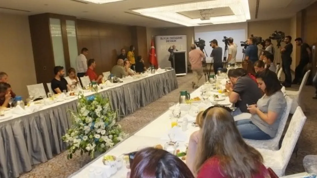 İhracatın 5 milyar dolara ulaşmasını hedefliyoruz