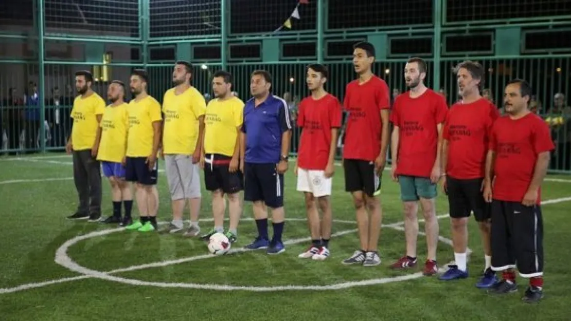 Kayabağ Halı Saha Futbol Turnuvası sona erdi