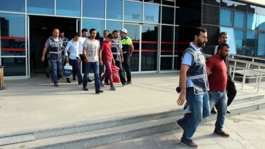 Şafak operasyonu'nda: 28 gözaltı