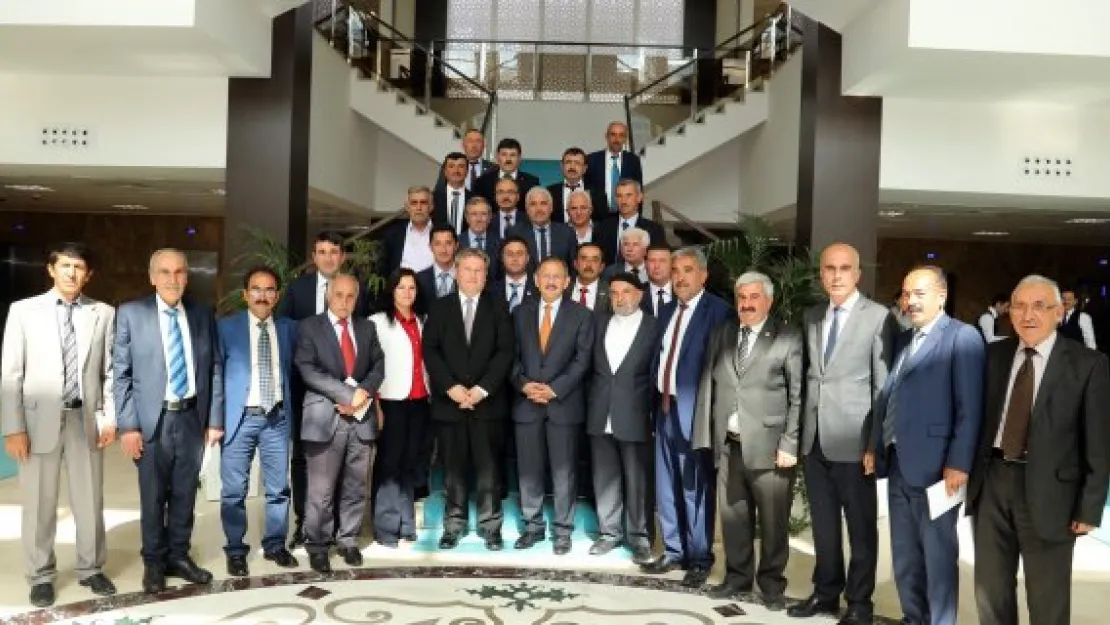 Palancıoğlu ve muhtarlardan Özhaseki'ye ziyaret