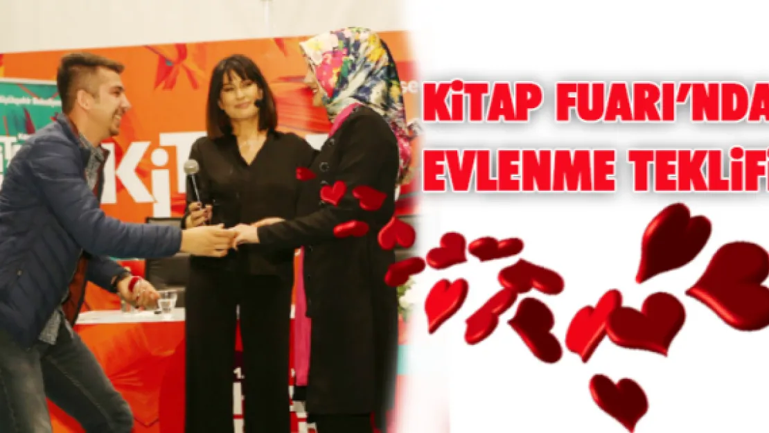 Kitap Fuarı'nda evlenme teklifi