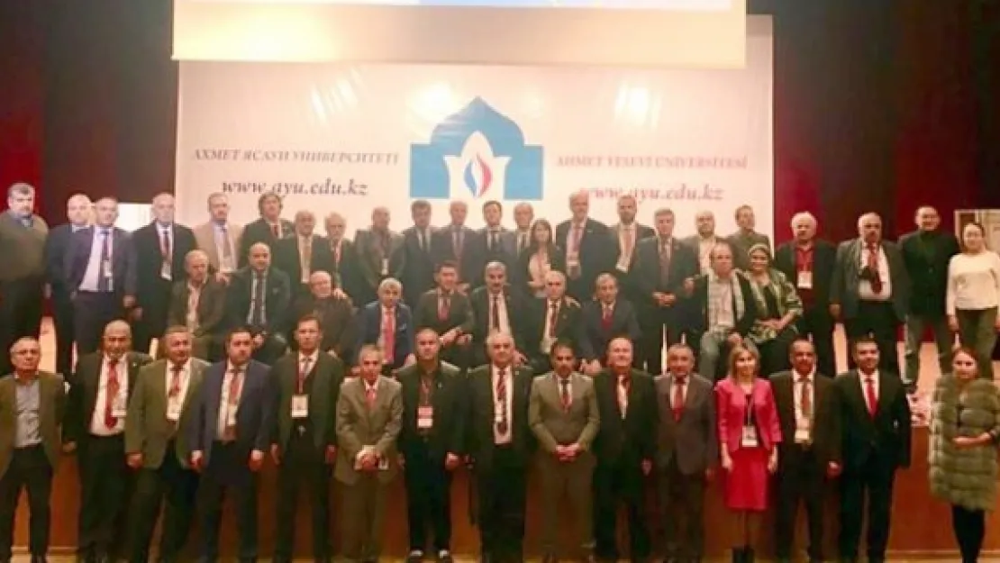 Türk Dünyası Gazetecileri Türkistan'da buluştu