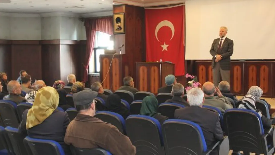 Umre seminerleri başladı