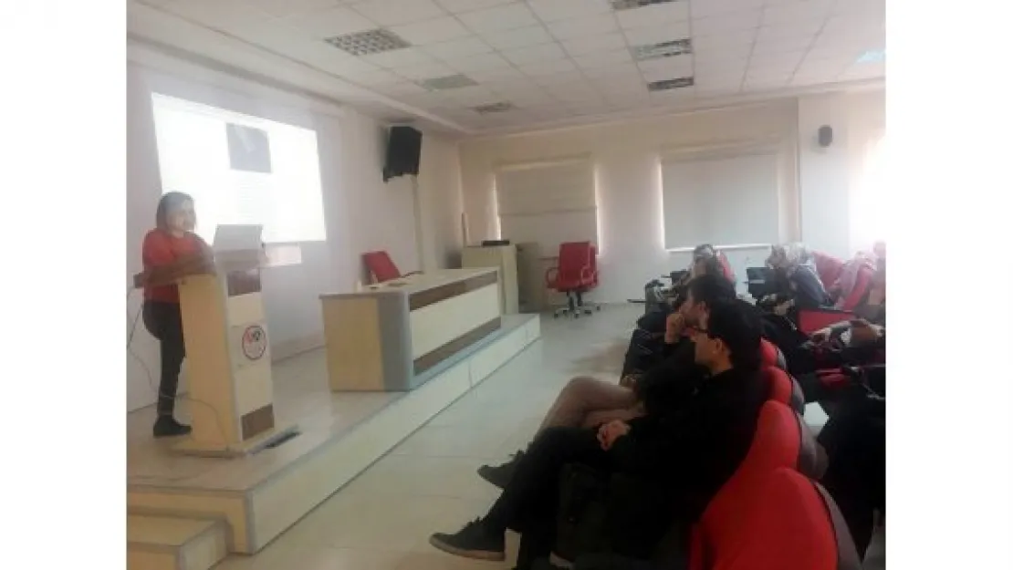 Kadın gazetecilerin sorunları ele alındı