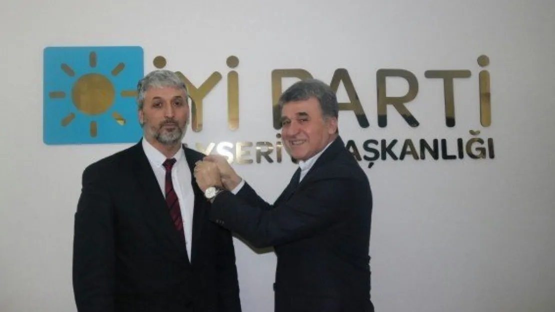 AK Parti'li üye İYİ Parti ilçe başkanı oldu