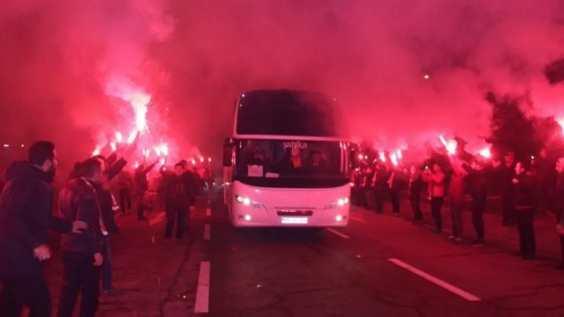 Galatasaray Kayseri'ye geldi