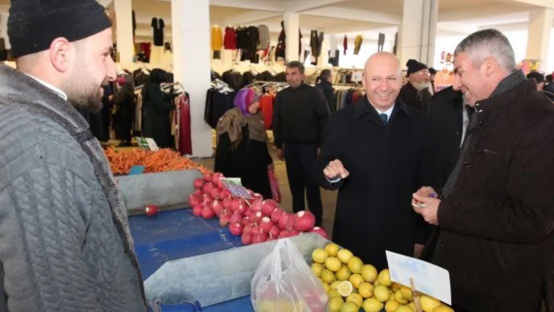 Kocasinan modern pazar yeri esnafı memnun etti