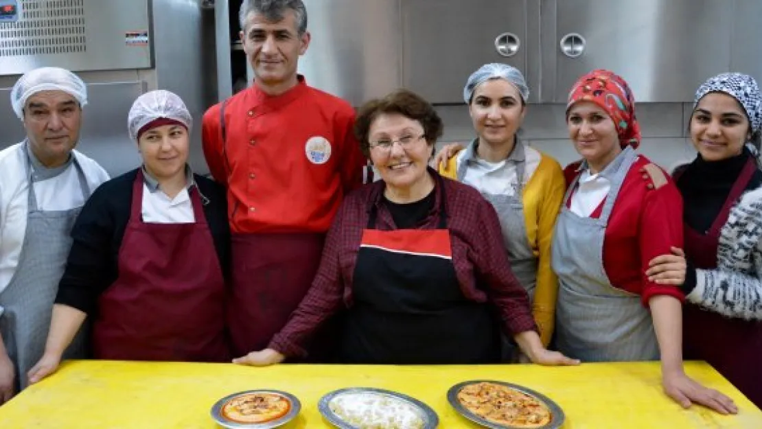 &quotMemleket Hasreti" şiiri yöresel lezzetlerin tesciline kanıt oldu