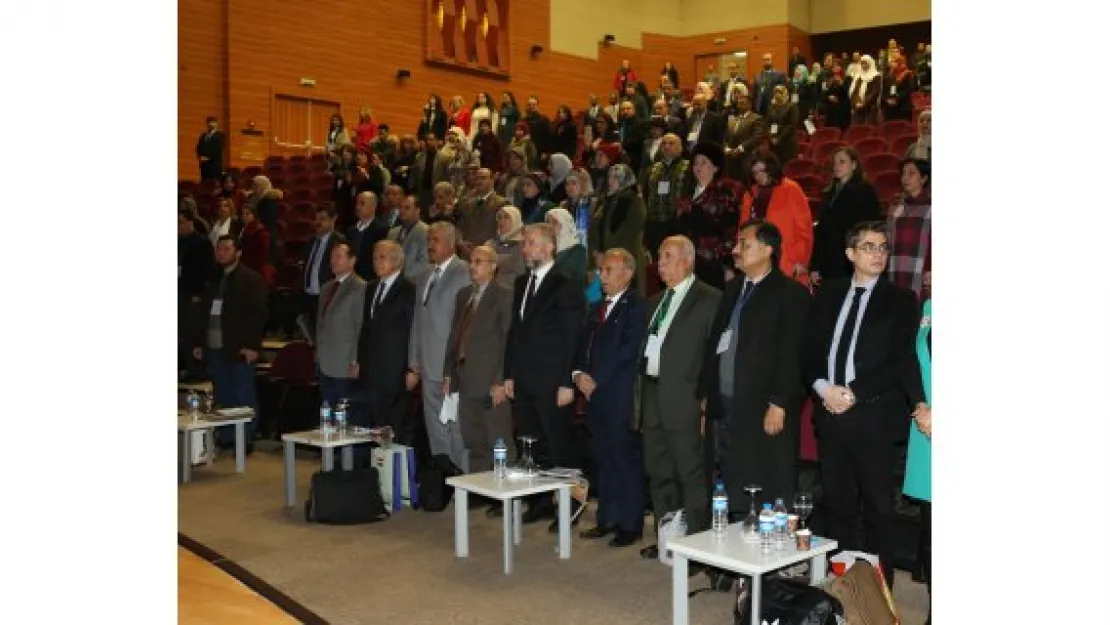 &quot1. Uluslararası Sosyal Bilimler Kongresi" sürüyor