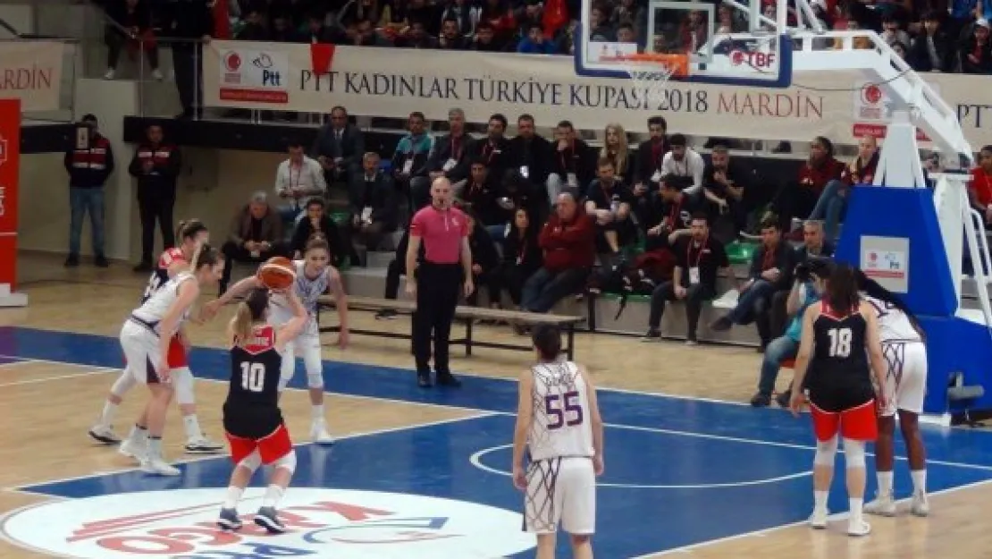 AGÜ Spor mağlubiyetle başladı