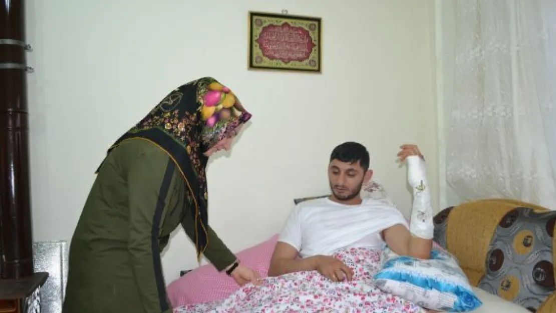&quotBir kolum gitti ama daha ölmedim"