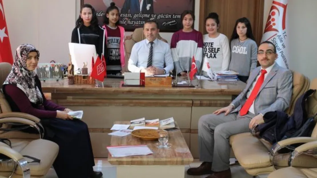 Çocuk Evlerinden Mehmetçik'e mektup