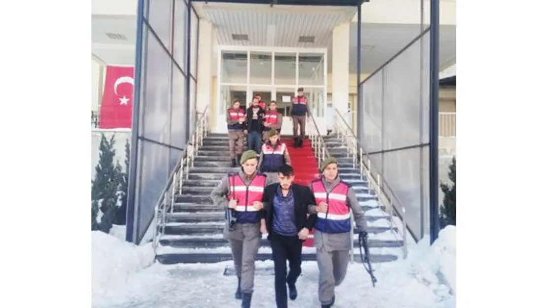 Kablo hırsızı 2 kişi tutuklandı