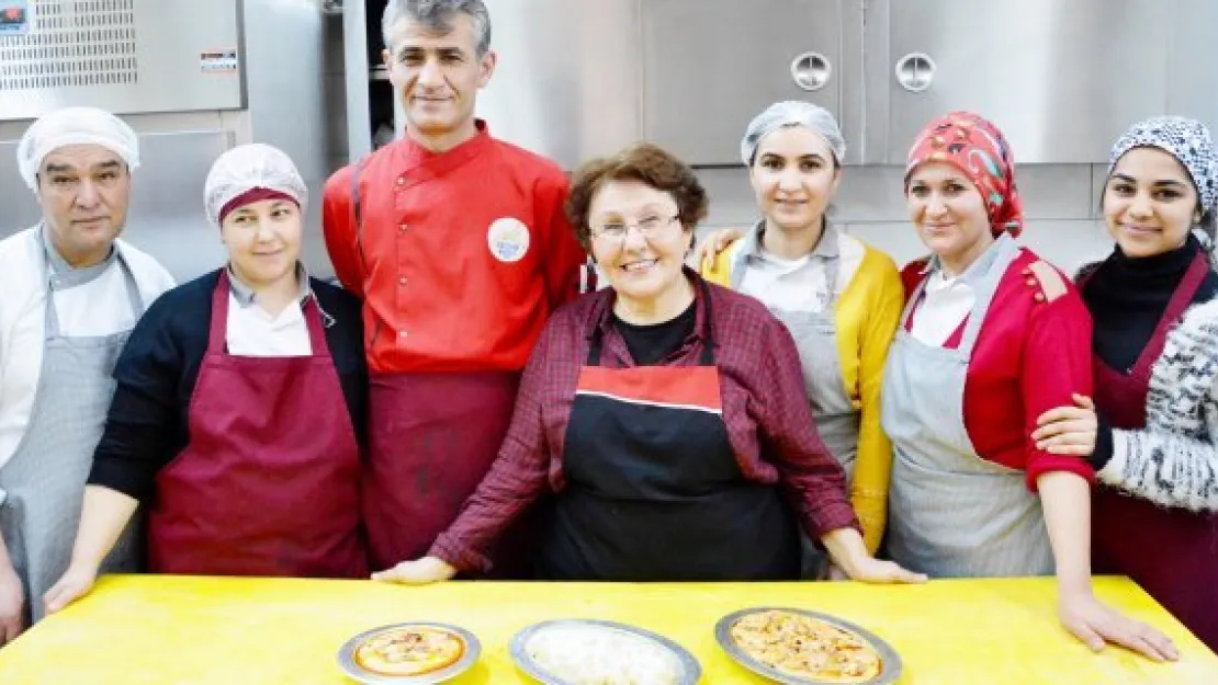 &quotMemleket Hasreti" şiiri yöresel lezzetlerin tesciline kanıt oldu