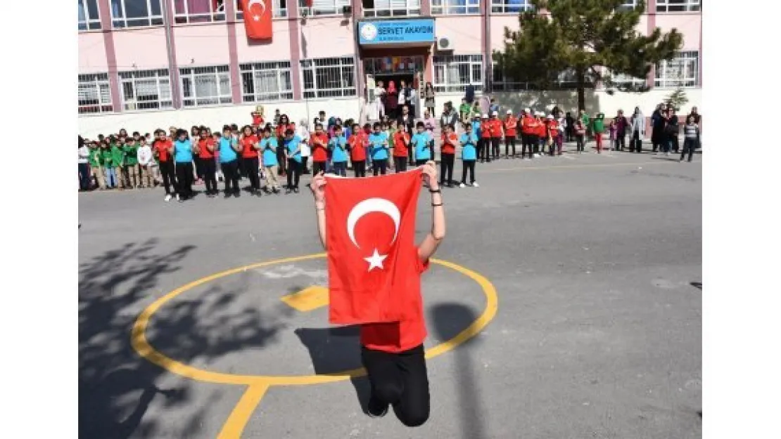 Çocuklardan Nevruz Bayramı kutlamaları