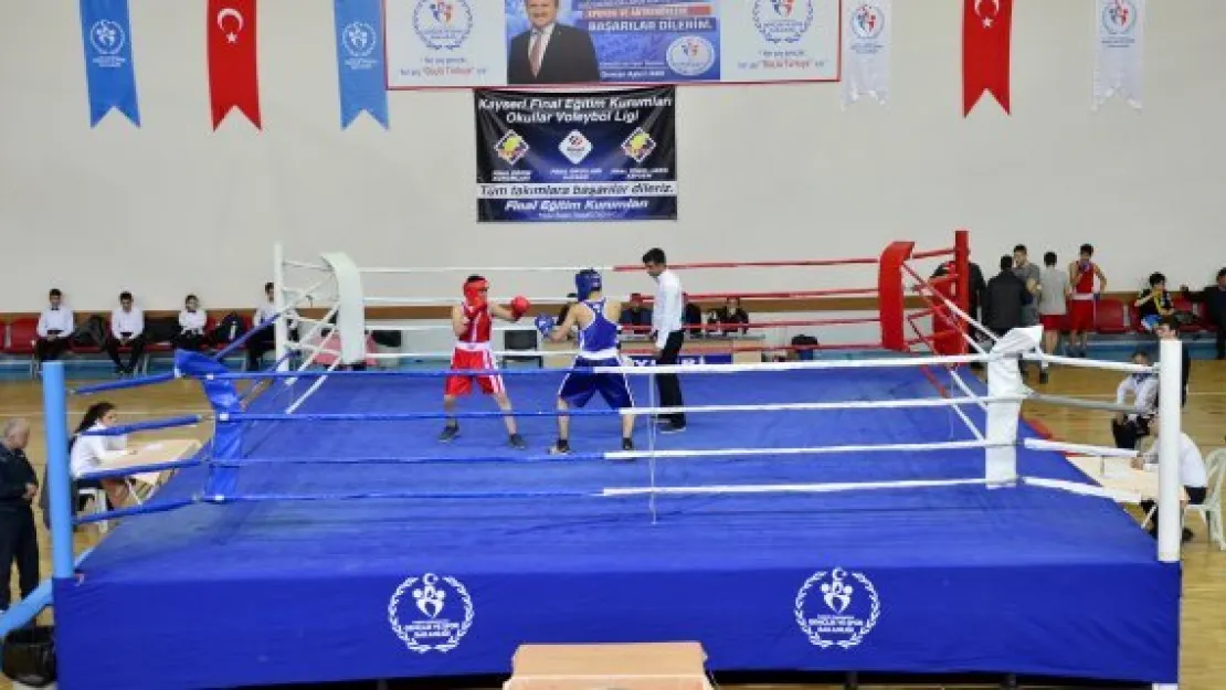 Liseler arası boks şampiyonası tamamlandı