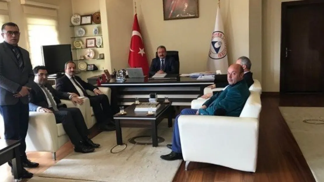 Sağlık Sen Yöneticileri Rektör Güven'i ziyaret etti