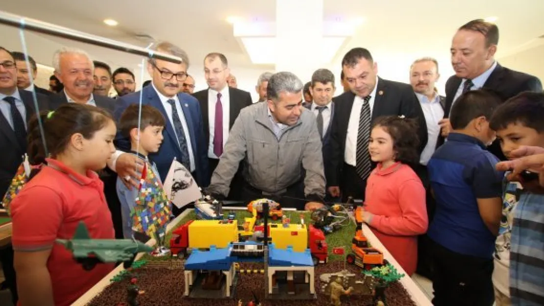 Geleceğin Bilim İnsanlarından Lego Festivali