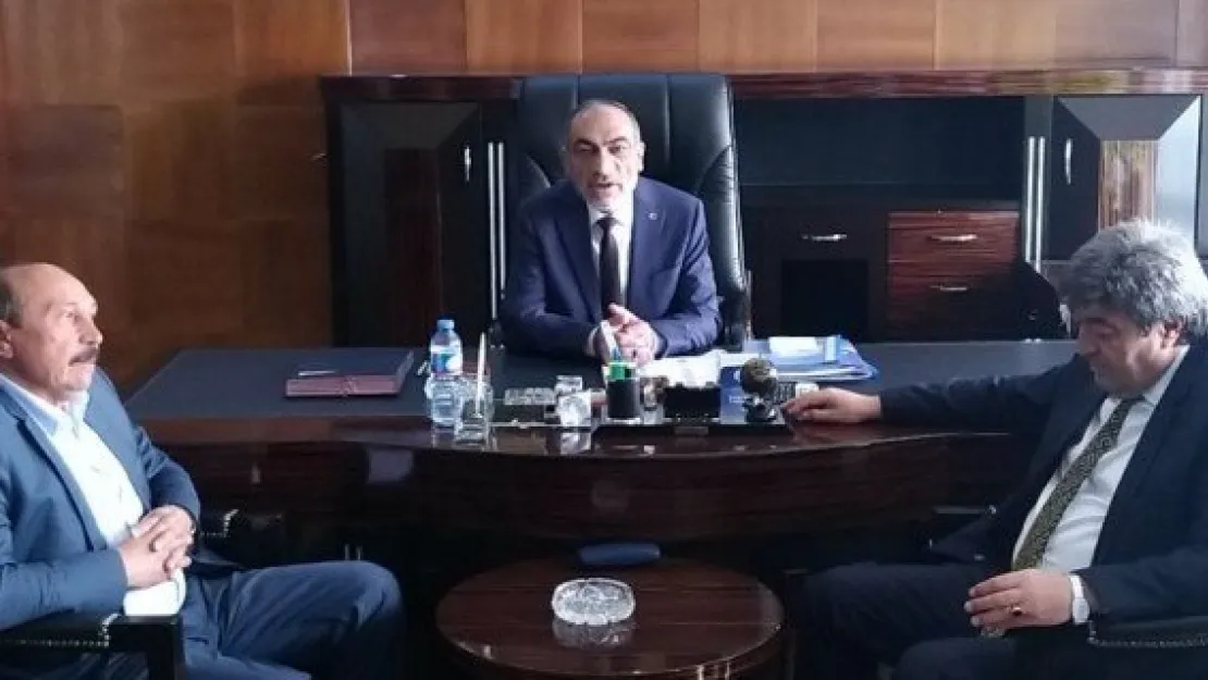 Pınarbaşı'da devir teslim
