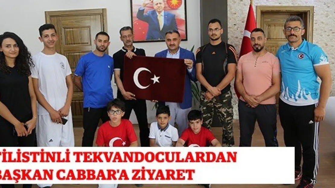 Filistinli tekvandoculardan Başkan Cabbar'a ziyaret