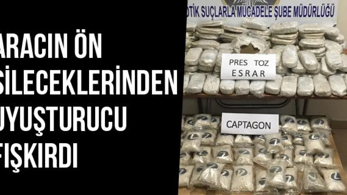 Aracın Ön Sileceklerinden Uyuşturucu Fışkırdı