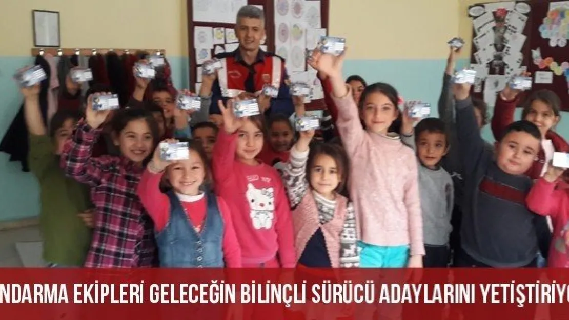 Jandarma Ekipleri Geleceğin Bilinçli Sürücü Adaylarını Yetiştiriyor