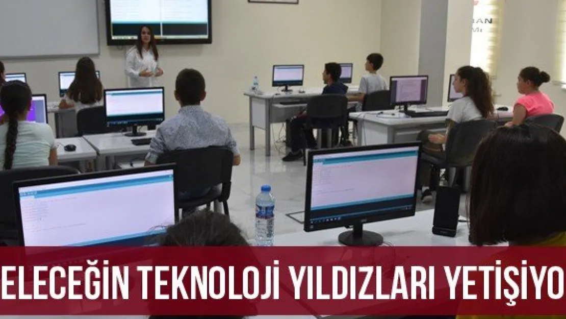 Geleceğin Teknoloji Yıldızları Yetişiyor