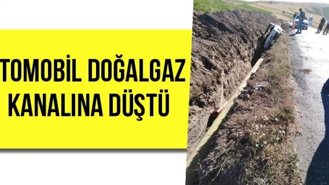 Otomobil doğalgaz kanalına düştü