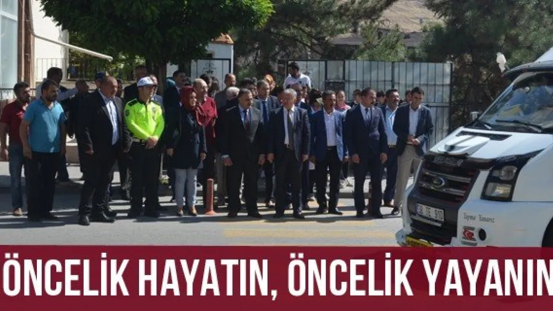 'Öncelik hayatın, öncelik yayanın'