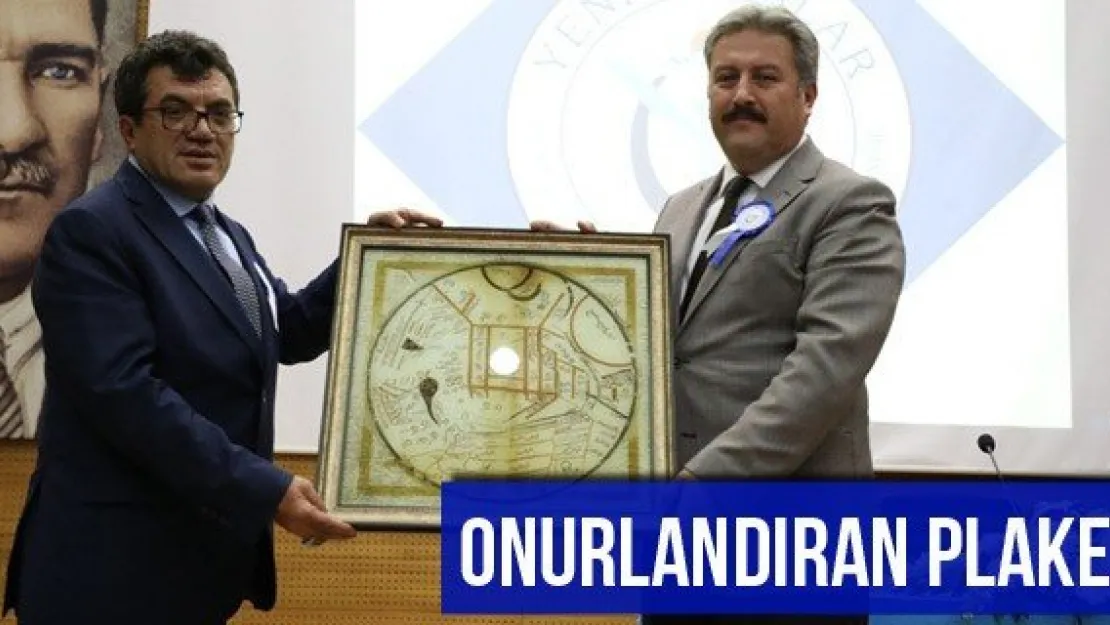 Onurlandıran plaket