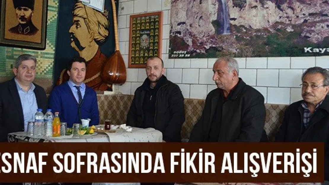 Esnaf Sofrasında Fikir Alışverişi