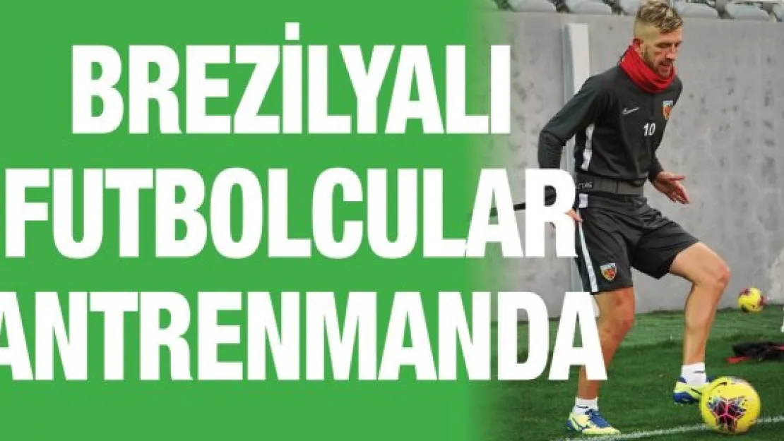 Brezilyalı futbolcular antrenmanda