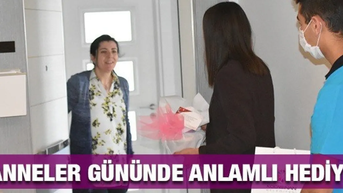 Anneler Gününde Anlamlı Hediye