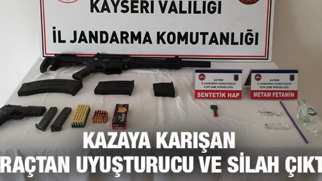 Kazaya karışan araçtan uyuşturucu ve silah çıktı