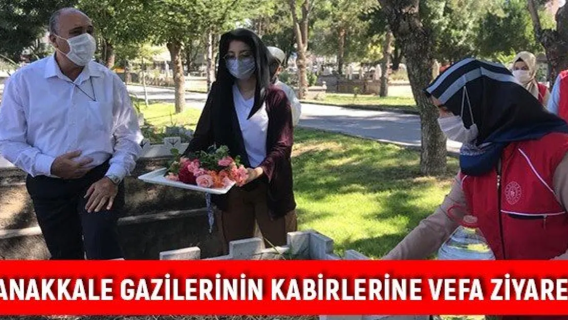 Çanakkale Gazilerinin kabirlerine vefa ziyareti