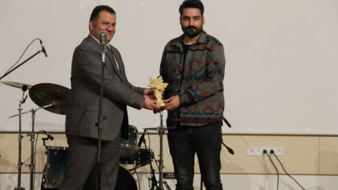 9. Kayseri Altın Çınar Film Festivali'nde Ödüller Sahibini Buldu !
