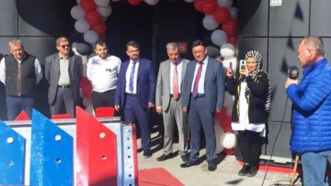 Türkiye'nin en büyük tarımsal showroomu Kayseri'de açıldı.